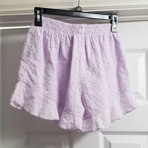 Lavender ruffle boxer lounge shorts elastic waist - Picture 2 of 4